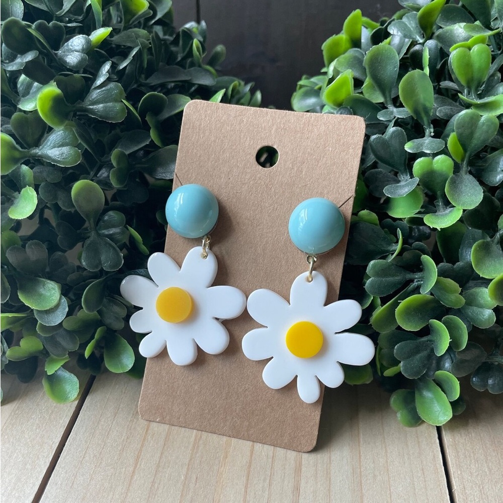 Katy Perry Daisy Dangle Cartoon Earrings